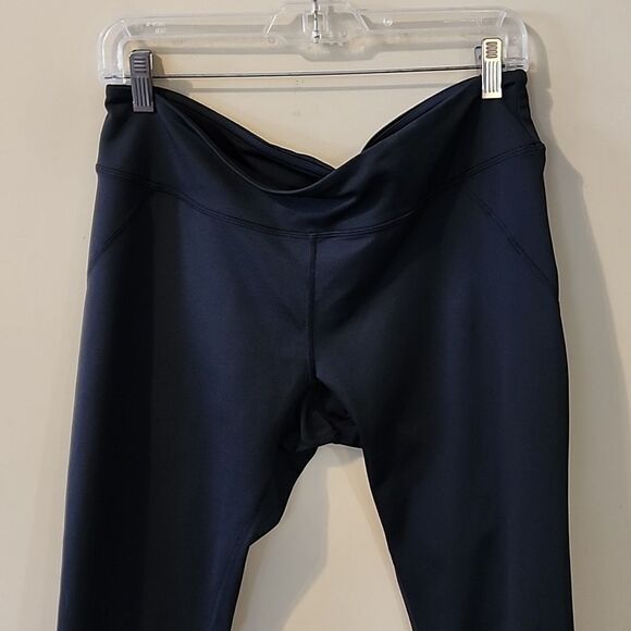 Cute Marmot crop leggings large - Picture 3 of 4